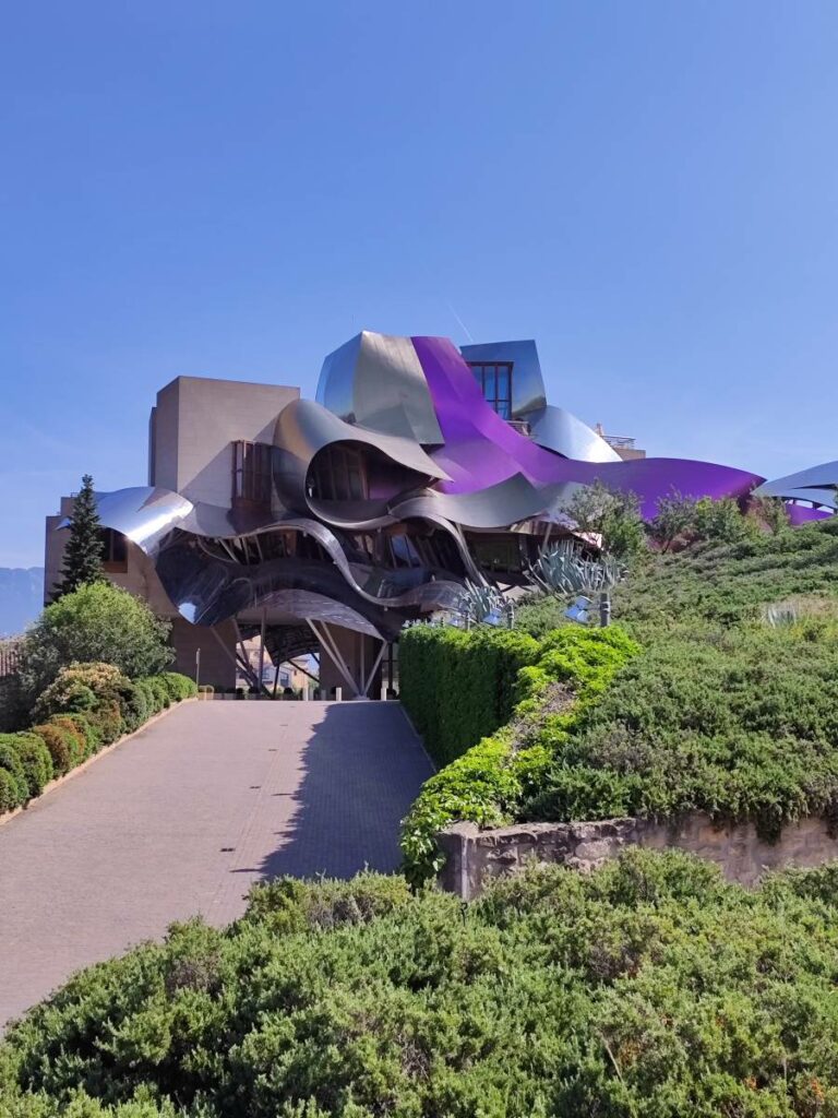 Marques de Riscal and Ysios winery tour